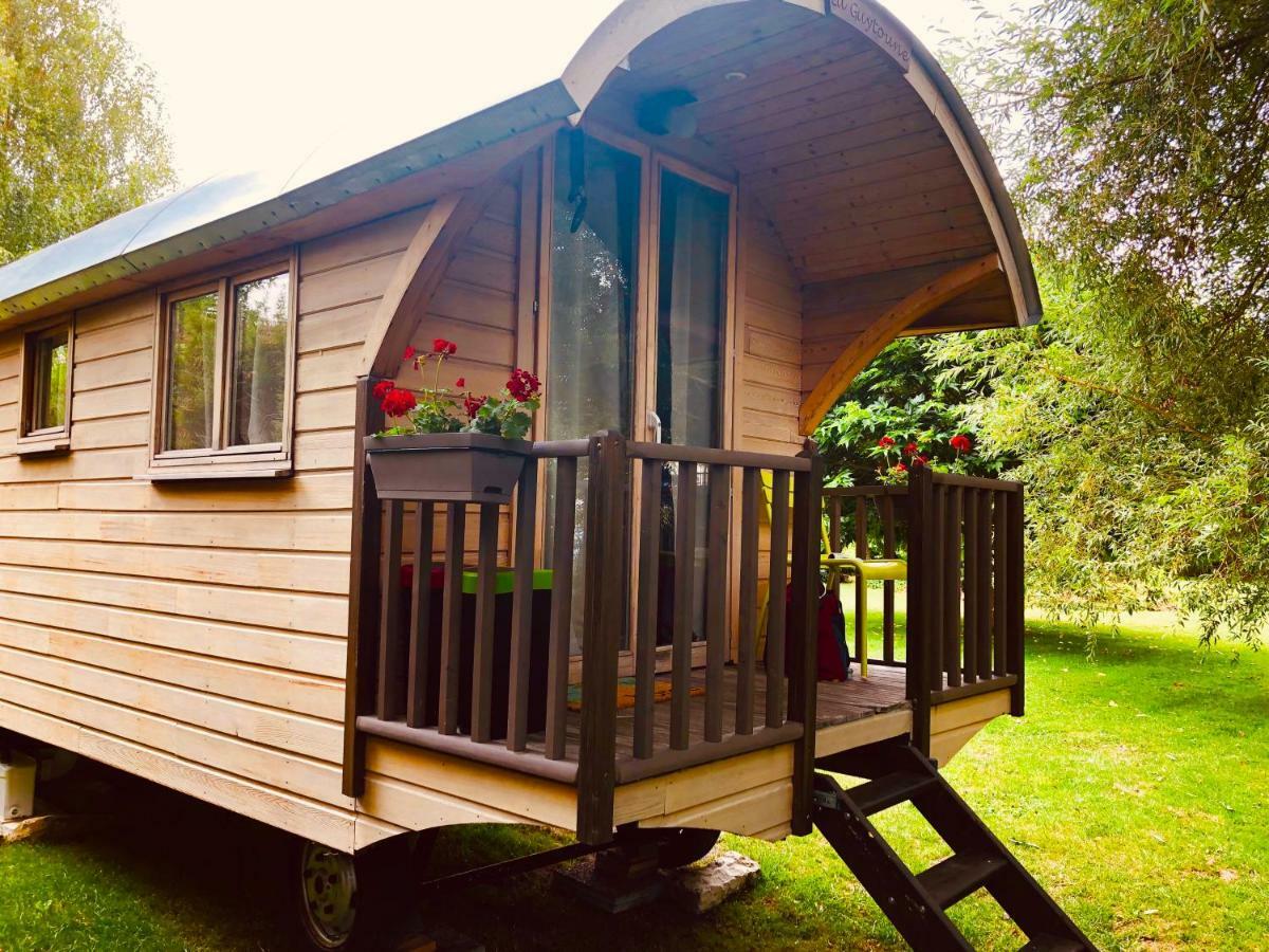 Millygite Chalet-On-Wheels By The River Dış mekan fotoğraf